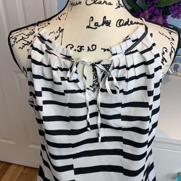 New York & Company Striped Tie Back Halter Top - Picture 5 of 6